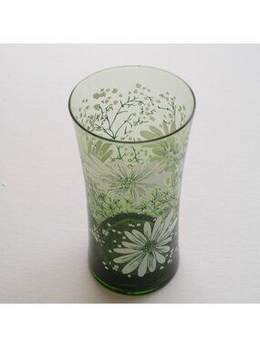 Vintage White Daisy Green Glass Tumbler Glass 14 ounces MCM Excellent Condition